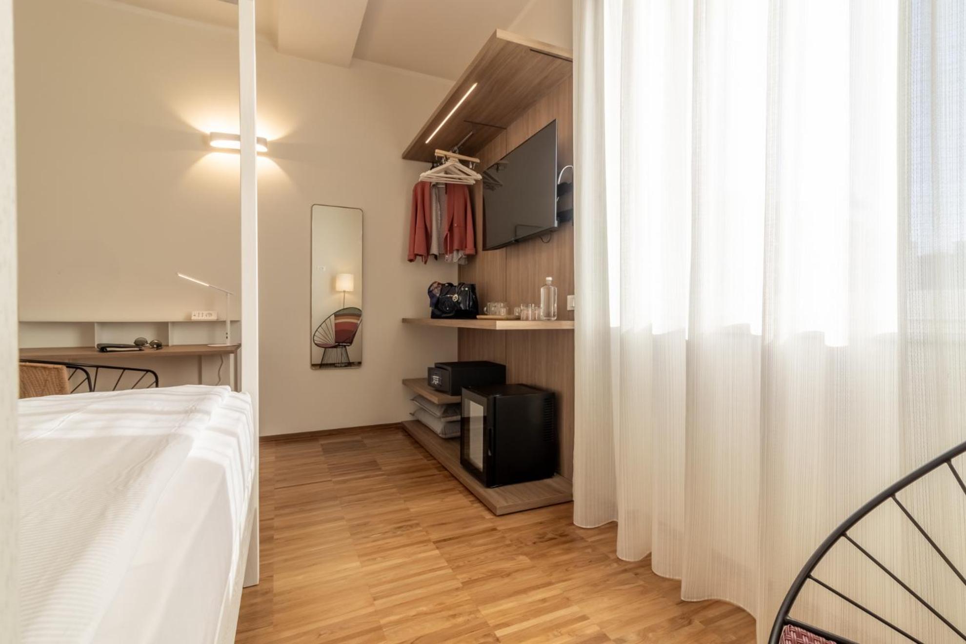 Il Faro Luxury Rooms & Lounge La Spezia Bagian luar foto